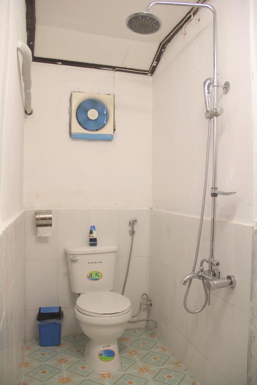 لوانغ برابانغ Lpq Backpackers Hostel الغرفة الصورة
