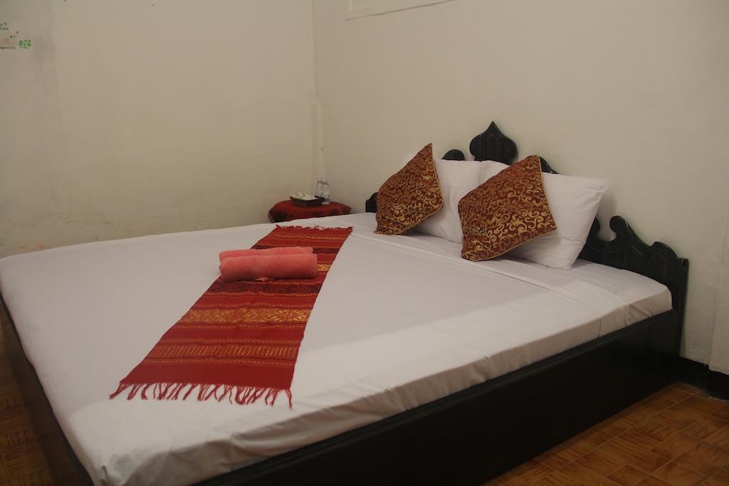 لوانغ برابانغ Lpq Backpackers Hostel الغرفة الصورة