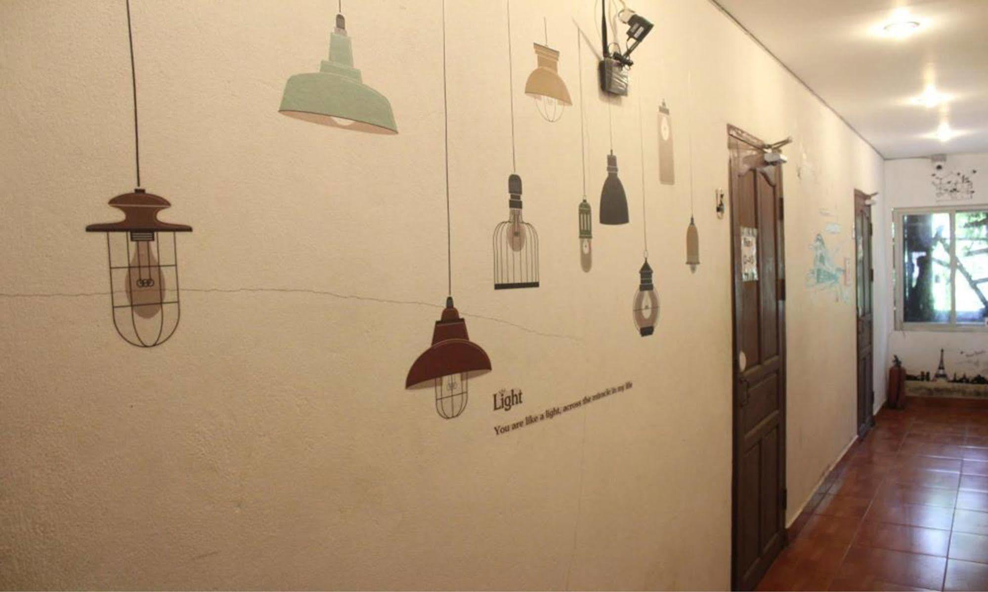 لوانغ برابانغ Lpq Backpackers Hostel المظهر الخارجي الصورة